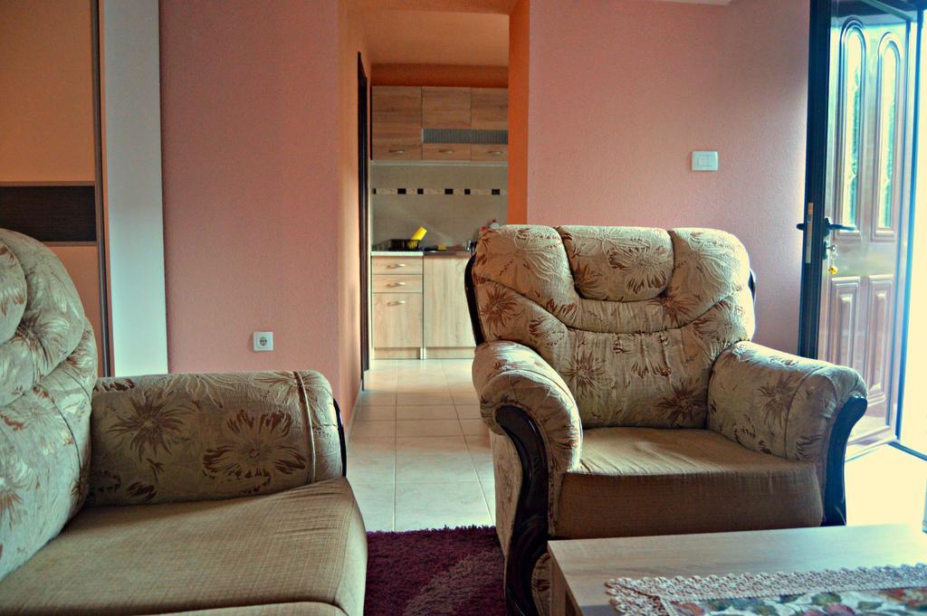 Apartments Bucin Cattaro Esterno foto